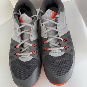 Men’s NIKE training athletic shoe Size 11.5 medium